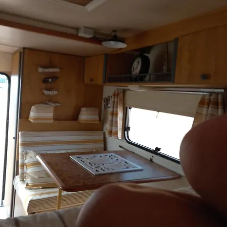 Camping Le Camping Car De Sylvie *